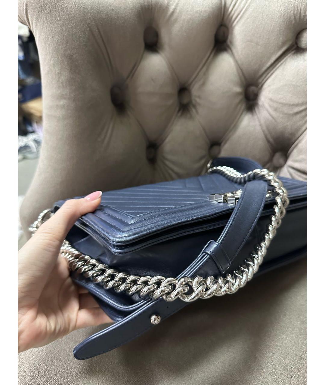 CHANEL Темно-синяя кожаная сумка через плечо, фото 4