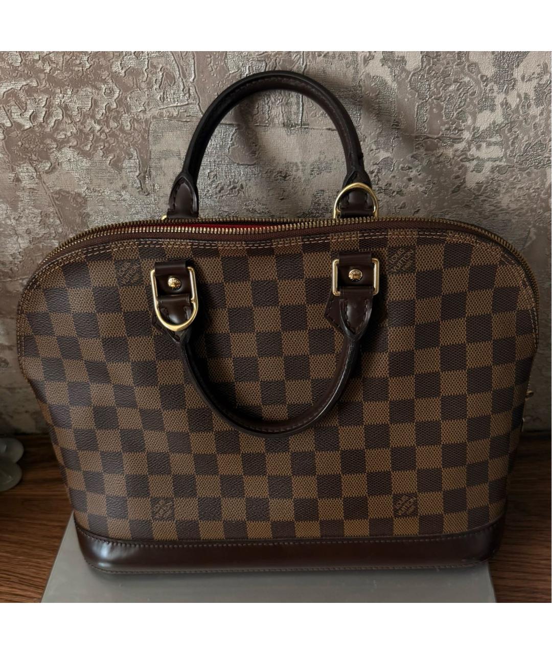 LOUIS VUITTON Коричневая кожаная сумка с короткими ручками, фото 4