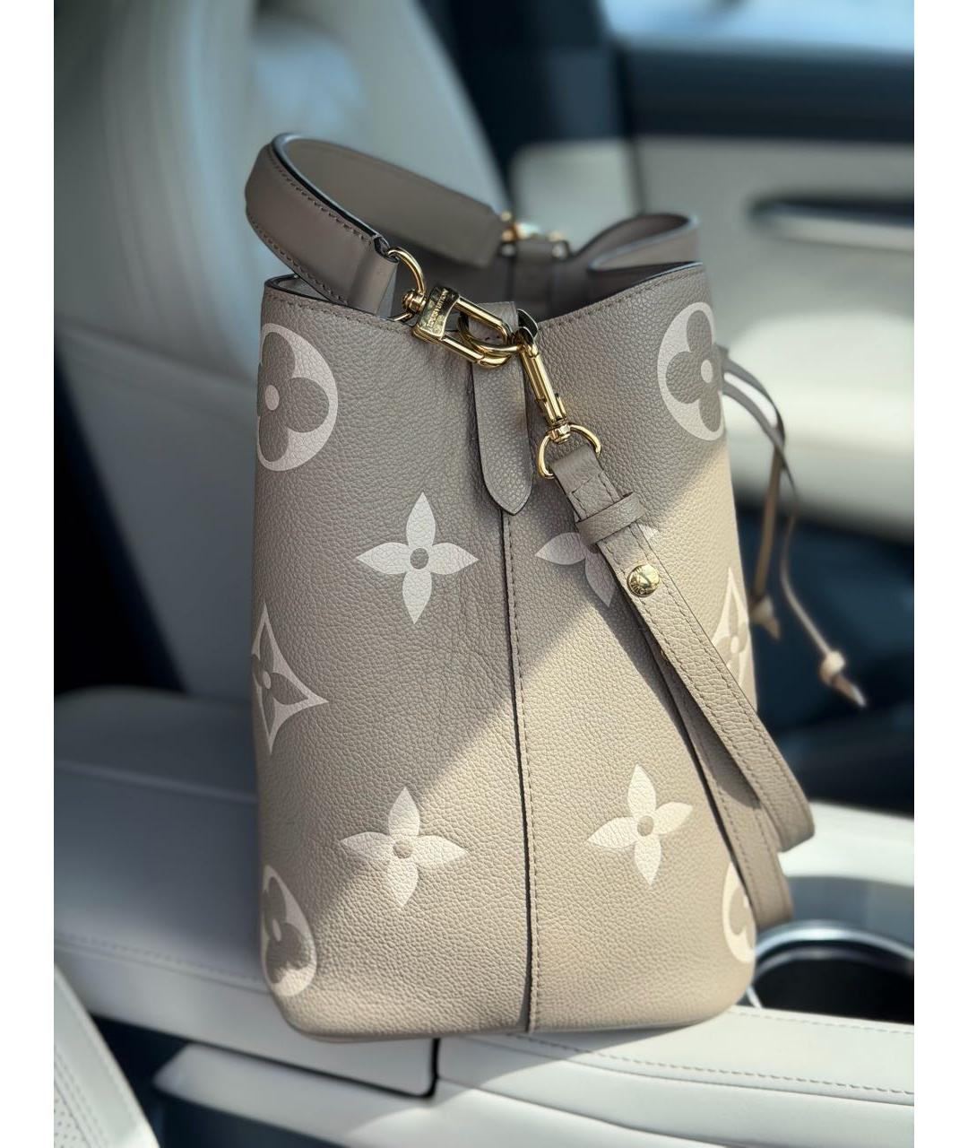 LOUIS VUITTON Бежевая кожаная сумка тоут, фото 2