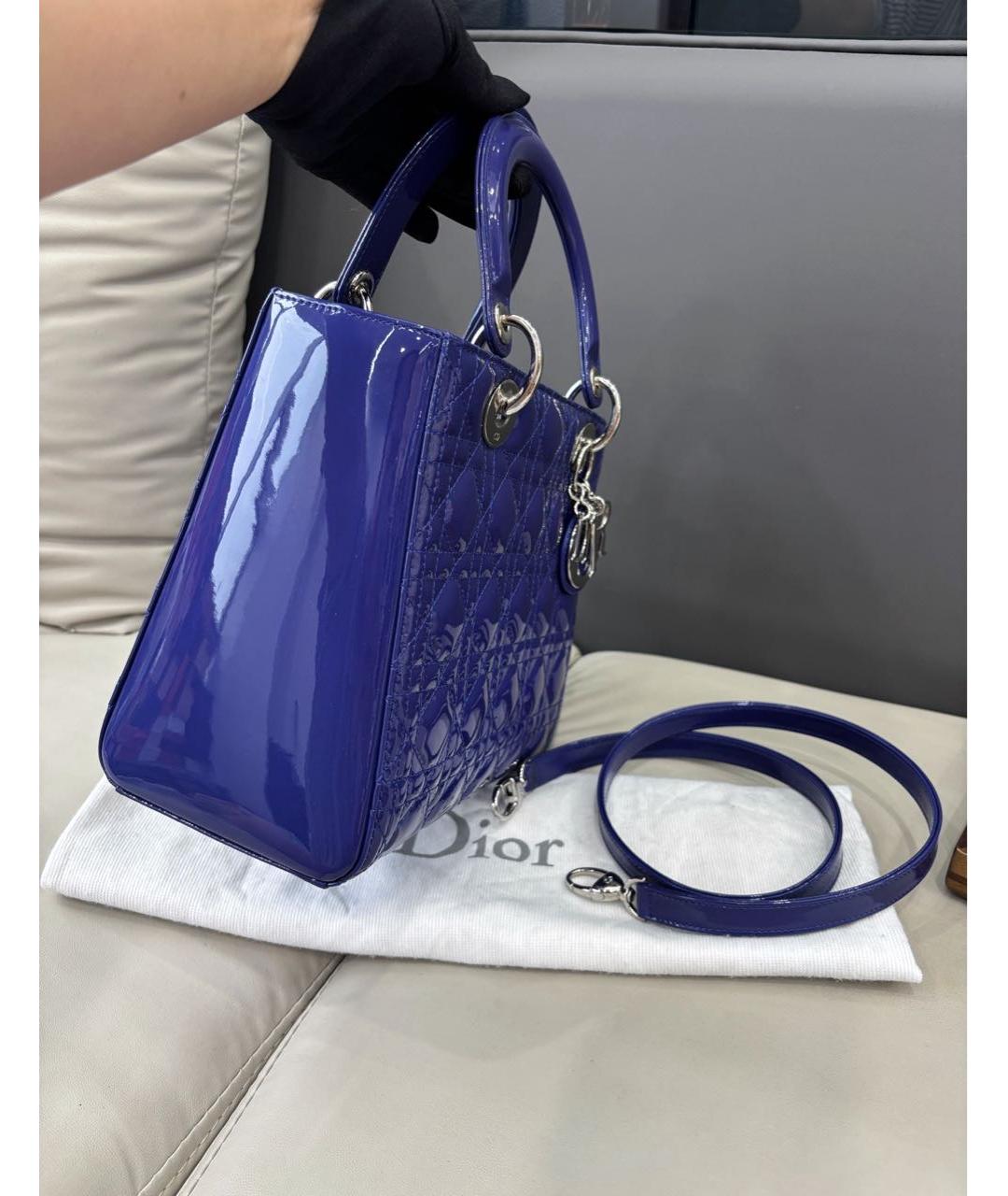 CHRISTIAN DIOR Синяя сумка через плечо из лакированной кожи, фото 4