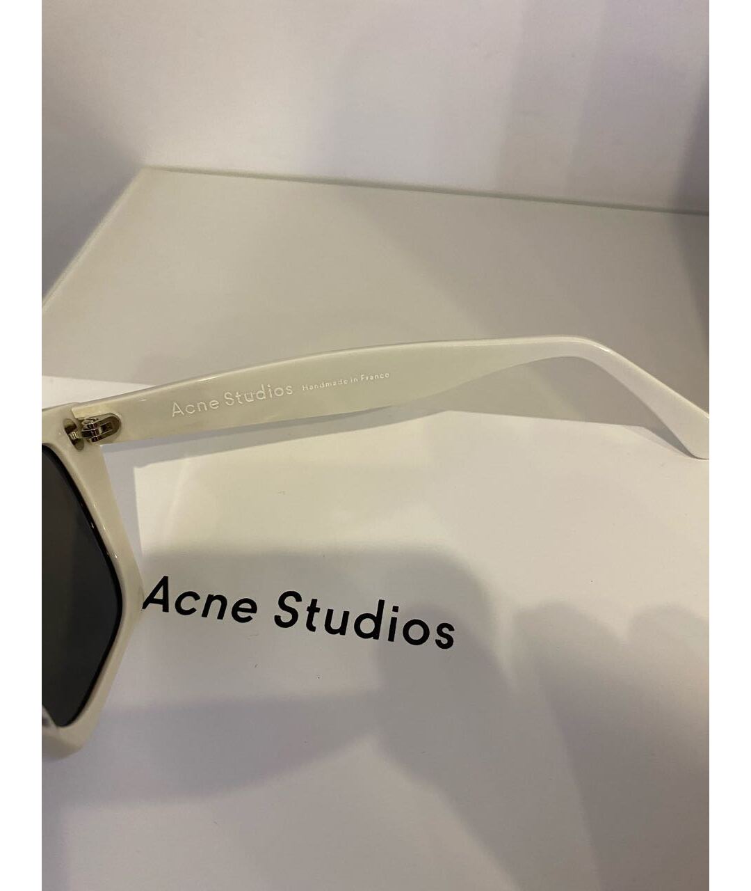 ACNE STUDIOS Белые пластиковые солнцезащитные очки, фото 3
