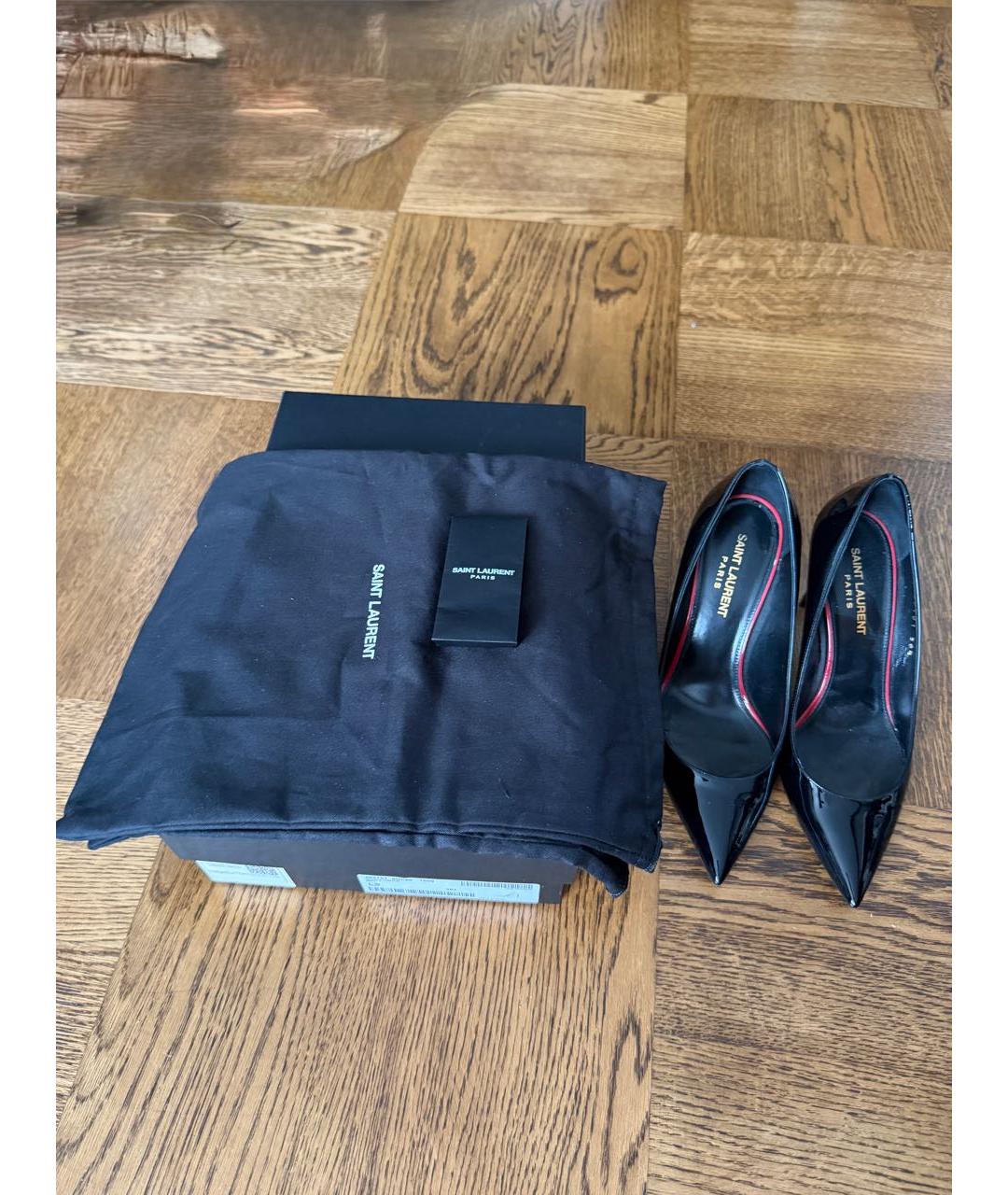 SAINT LAURENT Черные лодочки на низком каблуке из лакированной кожи, фото 7