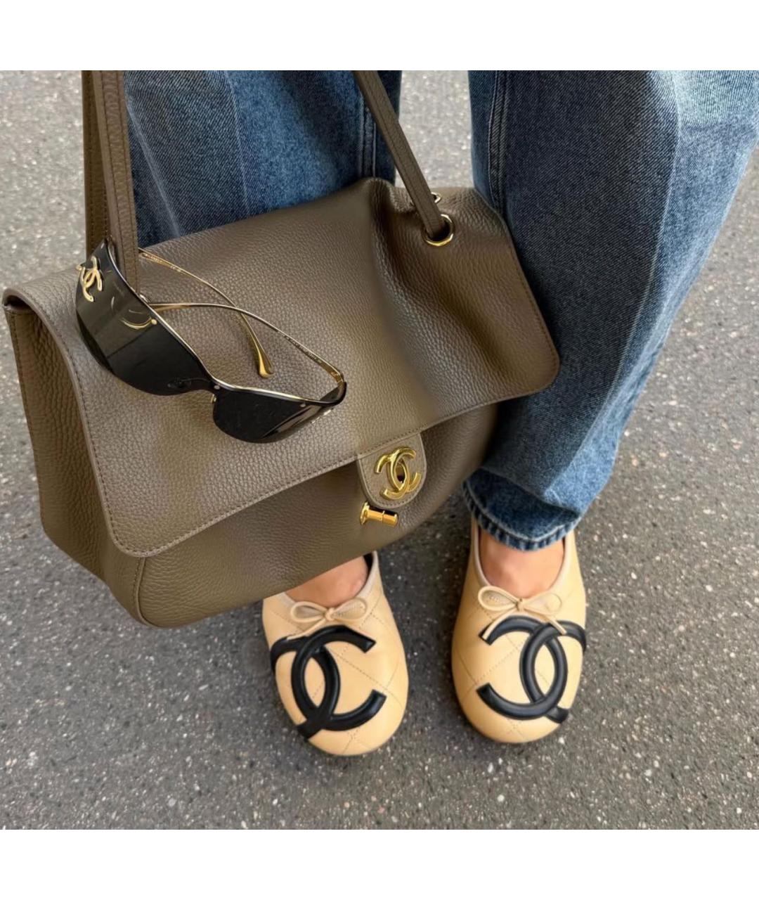 CHANEL Бежевые кожаные балетки, фото 5