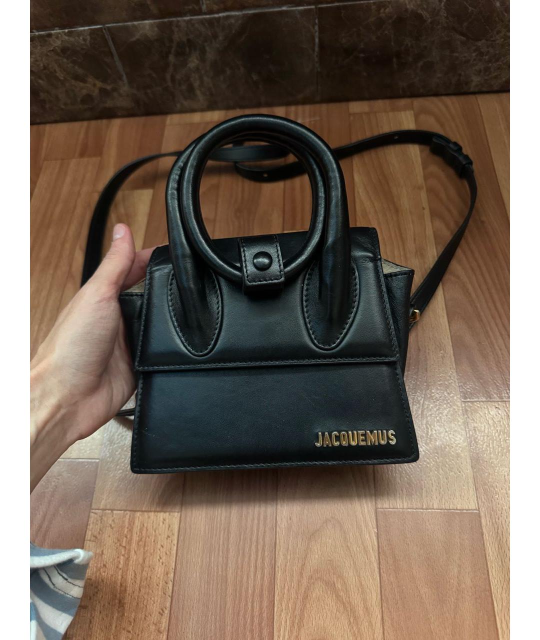 JACQUEMUS Черная кожаная сумка с короткими ручками, фото 6