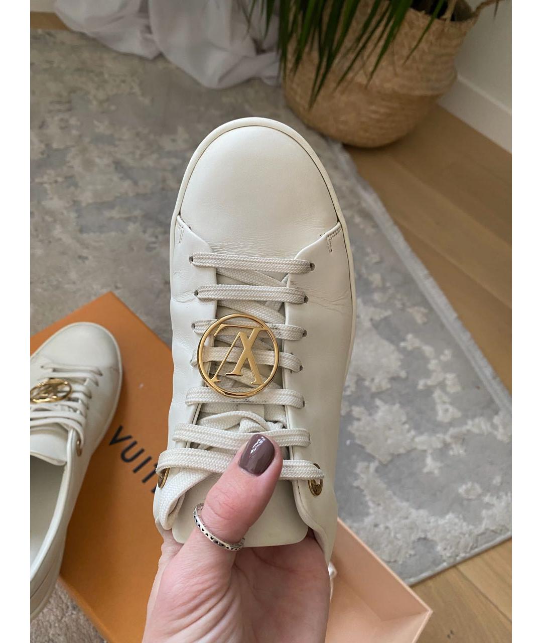 LOUIS VUITTON Белые кожаные кеды, фото 3
