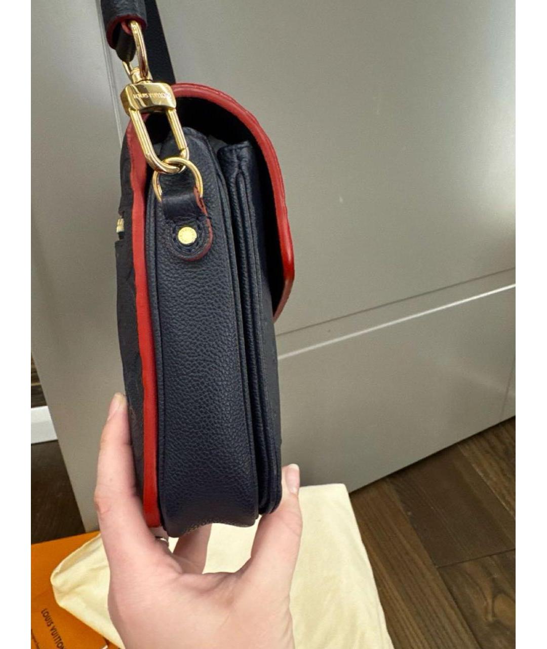 LOUIS VUITTON Темно-синяя кожаная сумка через плечо, фото 5