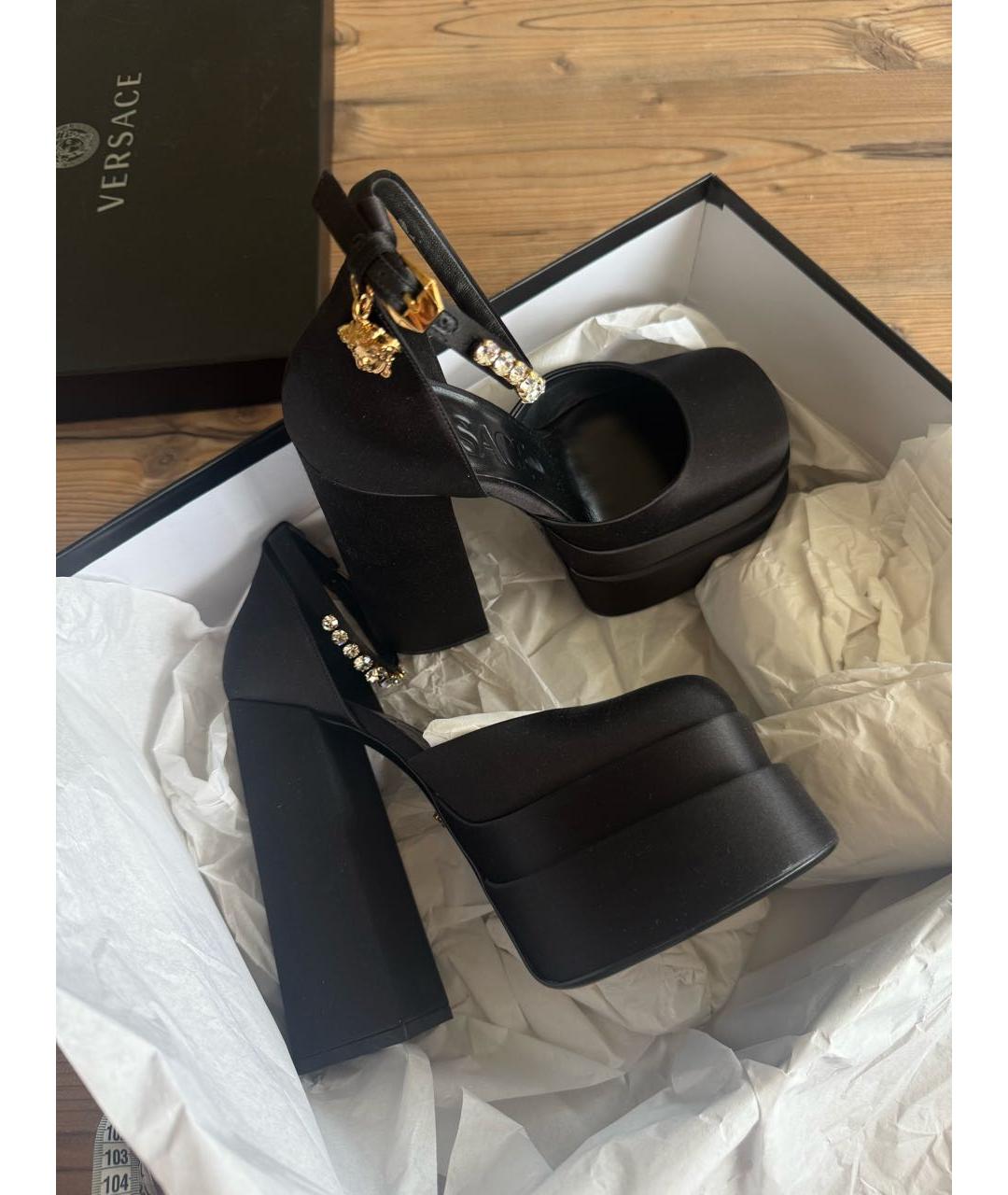 VERSACE Черные текстильные босоножки, фото 2
