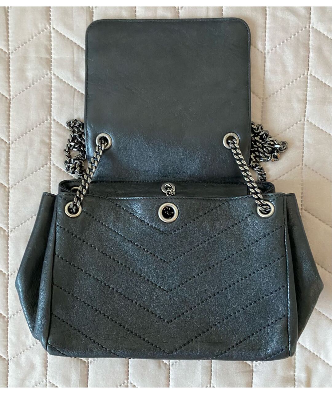 YVES SAINT LAURENT VINTAGE Черная кожаная сумка с короткими ручками, фото 2