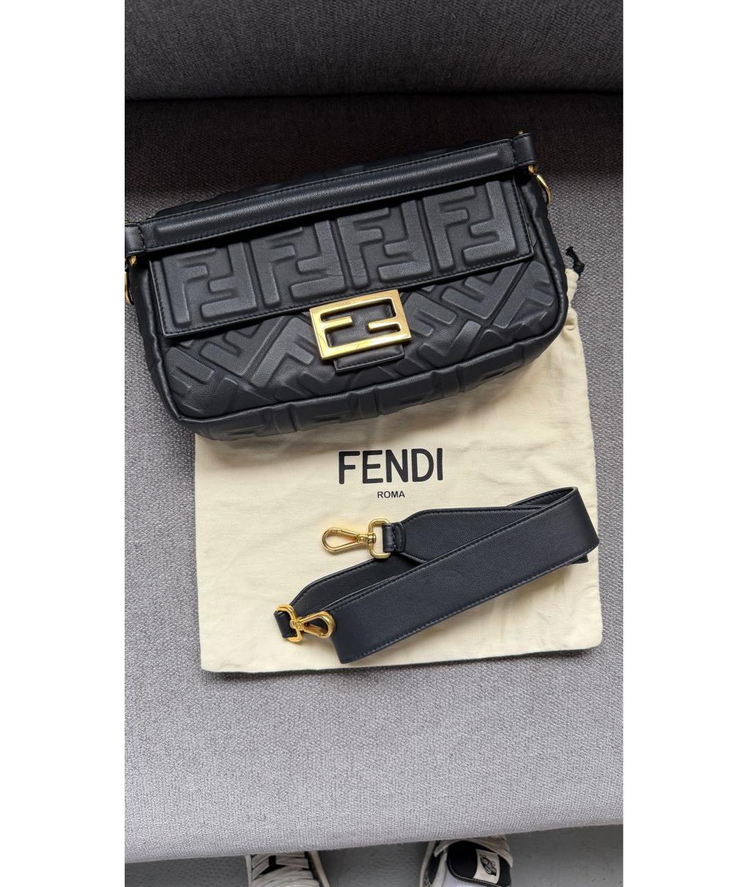 FENDI Черная кожаная сумка с короткими ручками, фото 6