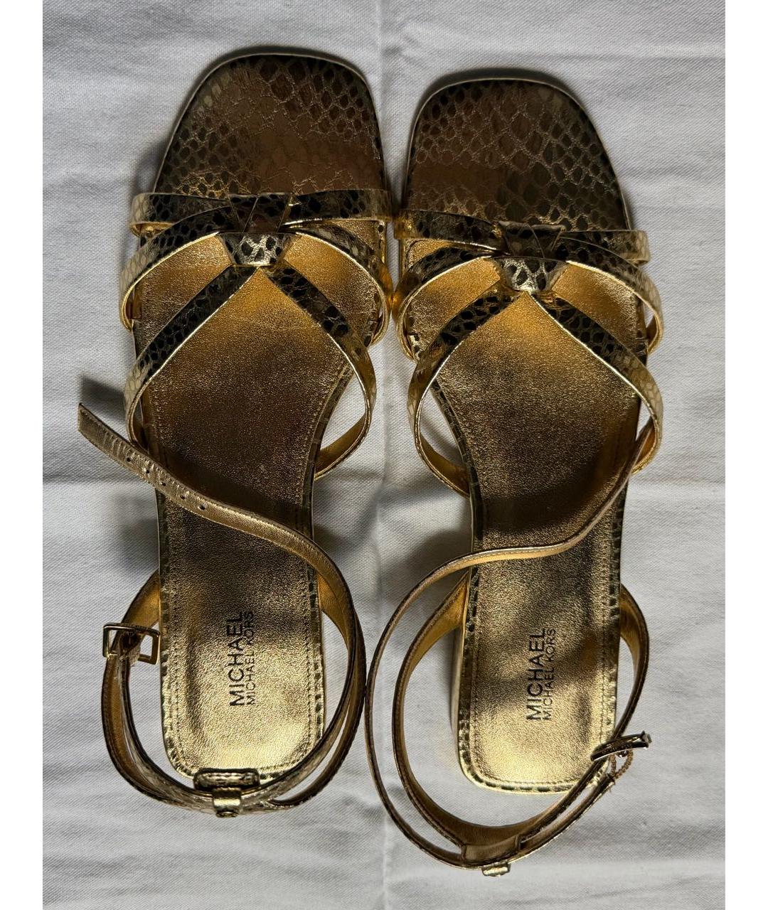 MICHAEL KORS Золотые кожаные босоножки, фото 3