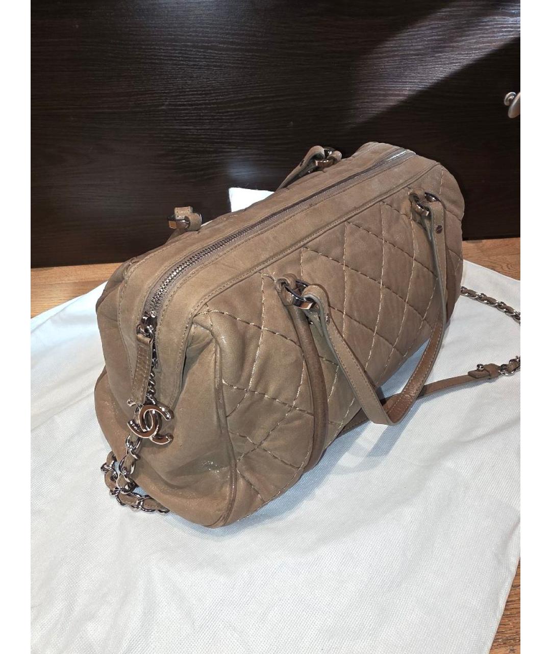 CHANEL Бежевая кожаная сумка с короткими ручками, фото 2