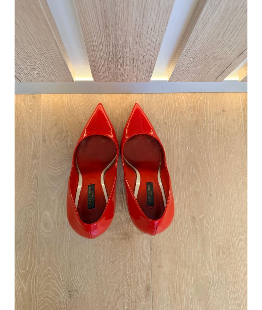 LOUIS VUITTON Красные туфли из лакированной кожи, фото 3
