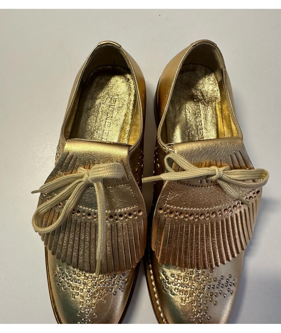 BURBERRY Золотые кожаные туфли, фото 3