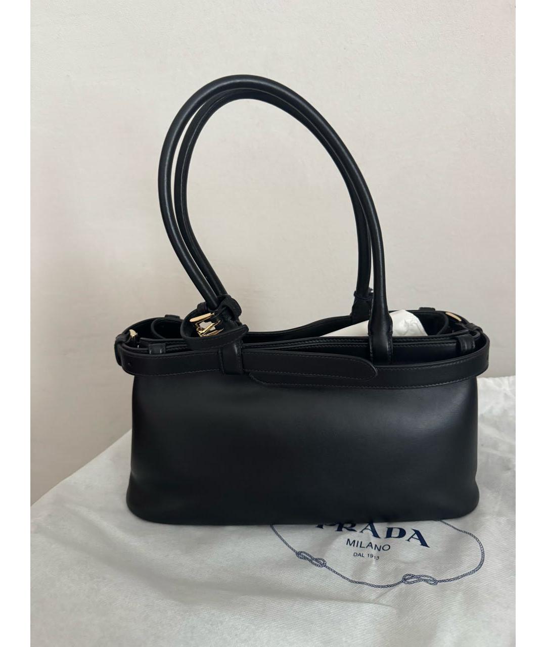 PRADA Черная кожаная сумка с короткими ручками, фото 3