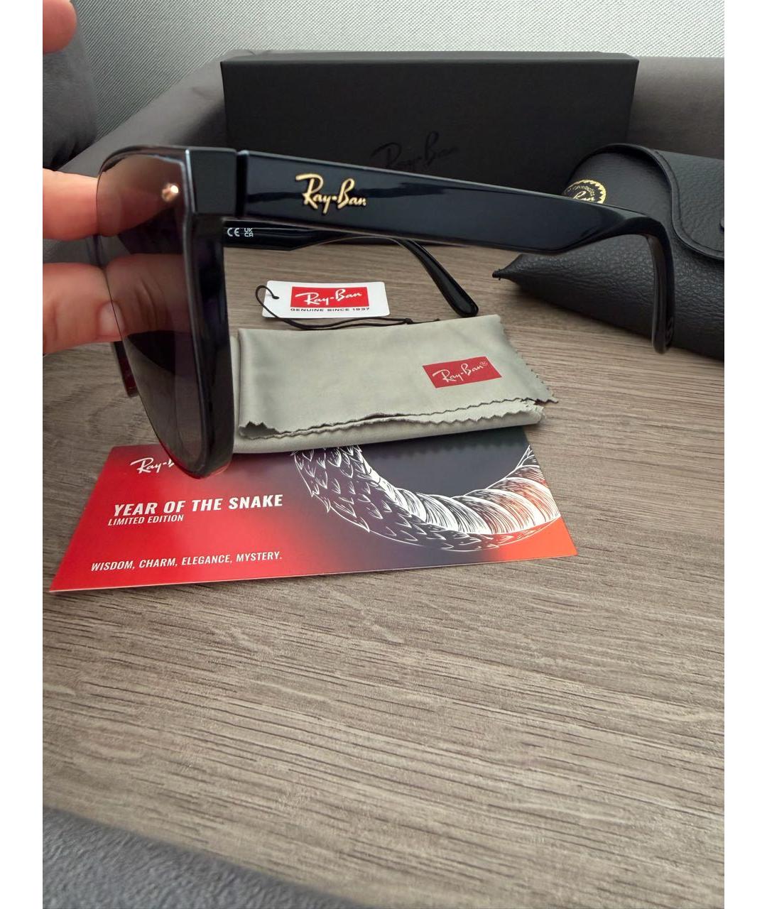 RAY BAN Черные пластиковые солнцезащитные очки, фото 3