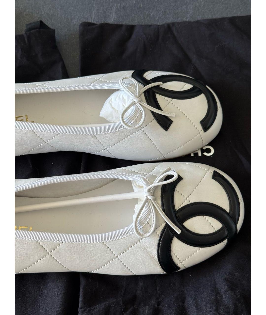 CHANEL Белые кожаные балетки, фото 4