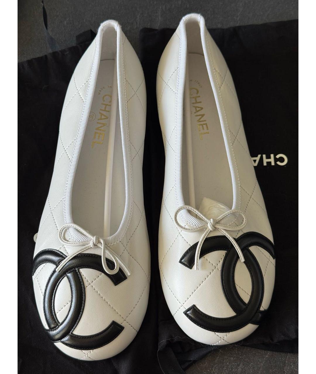 CHANEL Белые кожаные балетки, фото 2