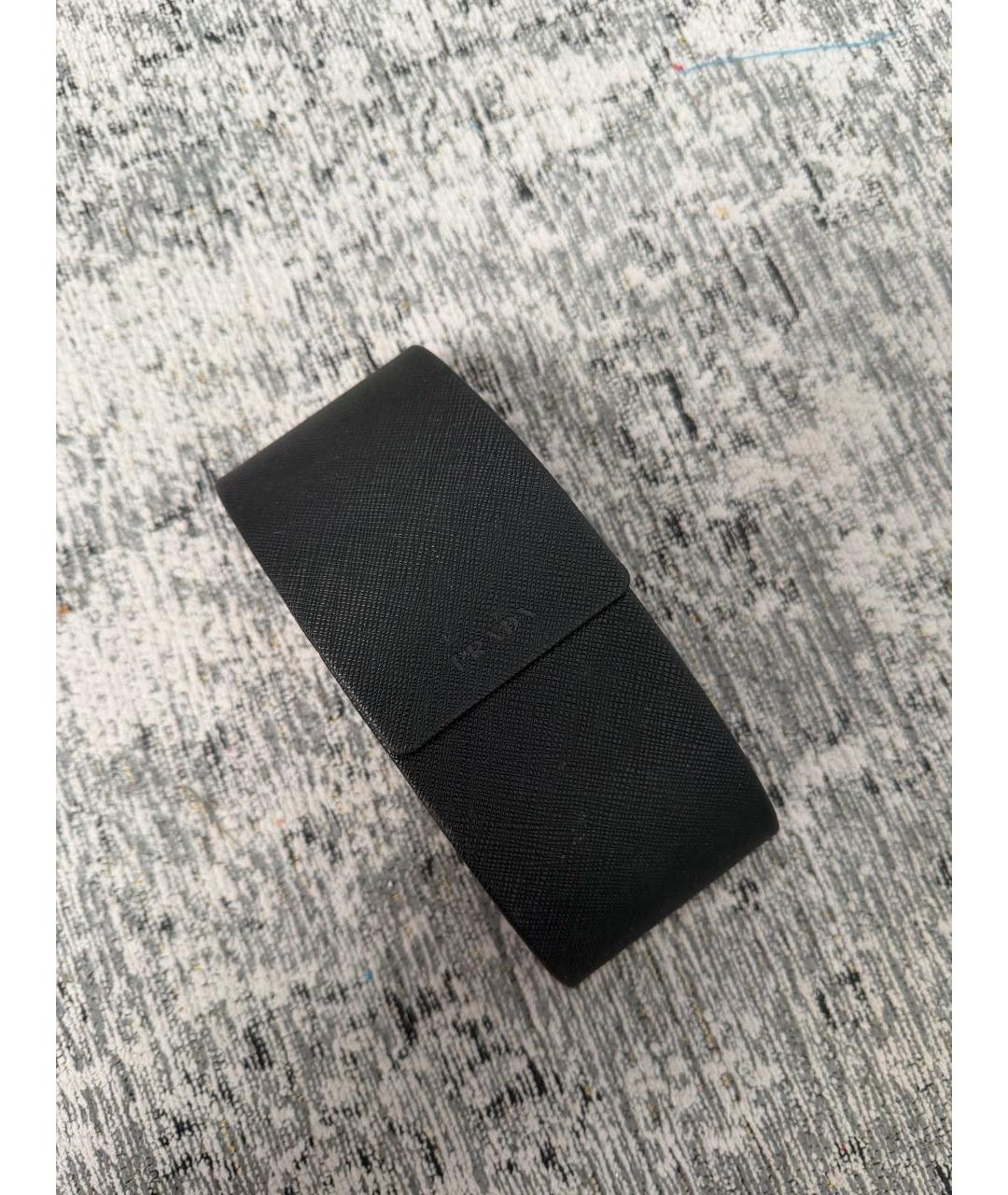 PRADA Черные пластиковые солнцезащитные очки, фото 4