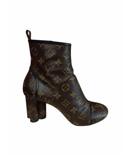 LOUIS VUITTON Ботильоны