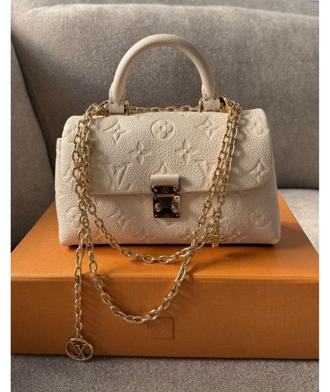 LOUIS VUITTON Бежевая кожаная сумка с короткими ручками, фото 2