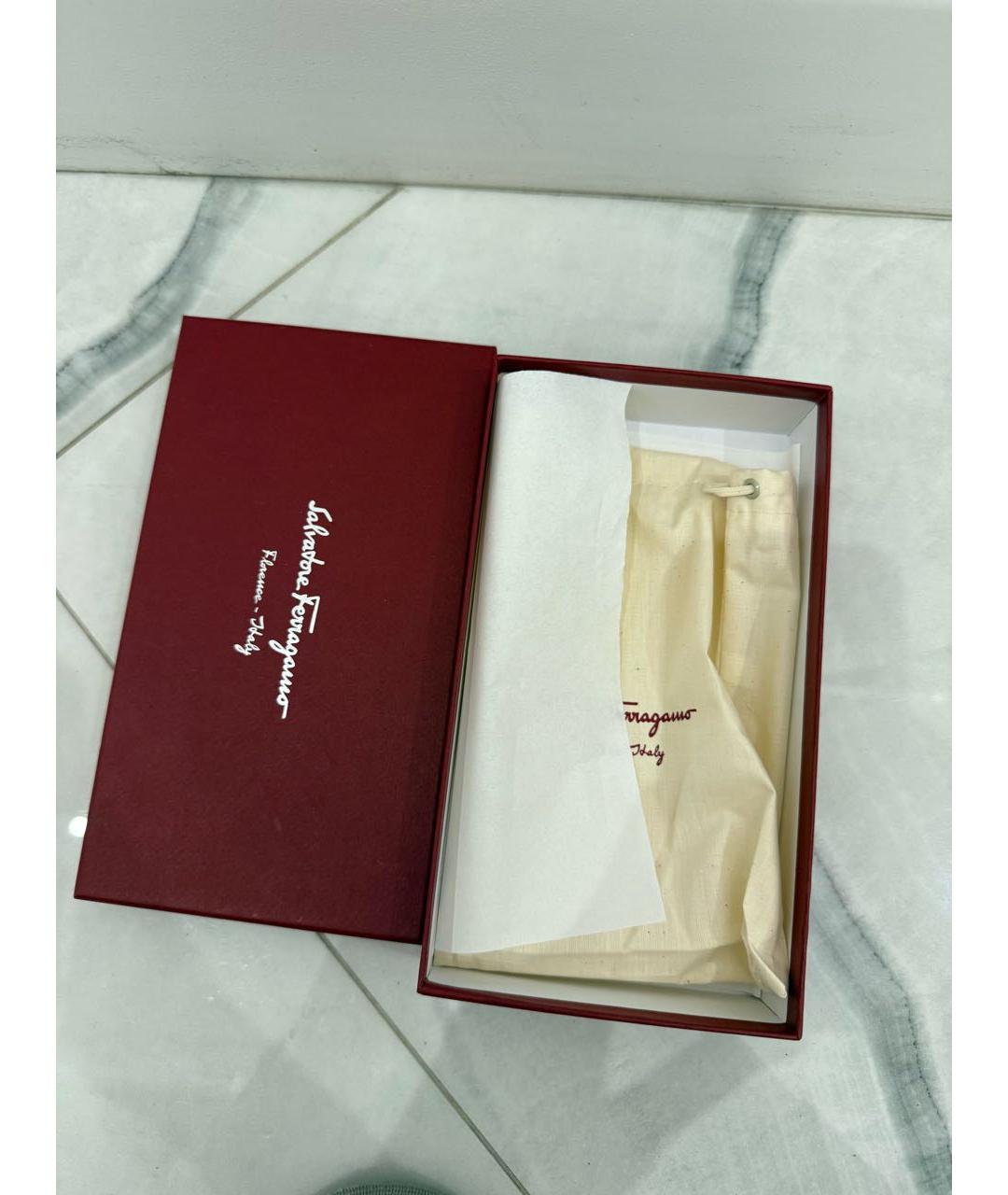 FERRAGAMO Бирюзовый кожаный кошелек, фото 5