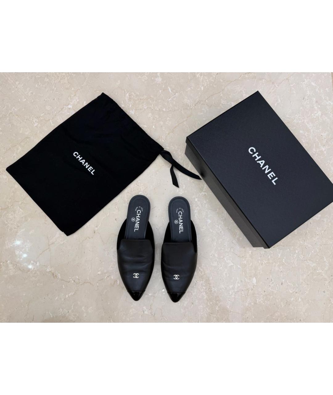 CHANEL Черные кожаные мюли, фото 3