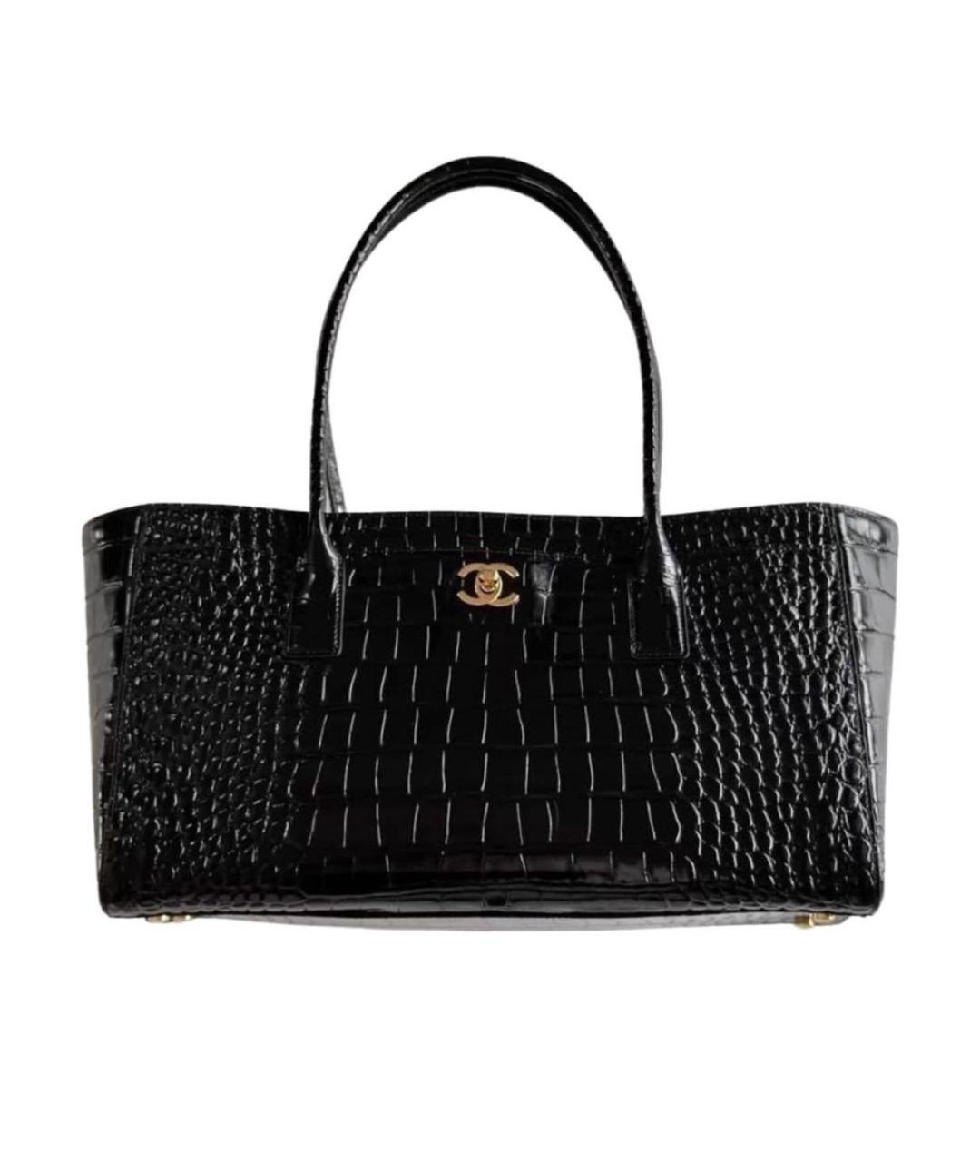 CHANEL Черная сумка тоут из лакированной кожи, фото 5