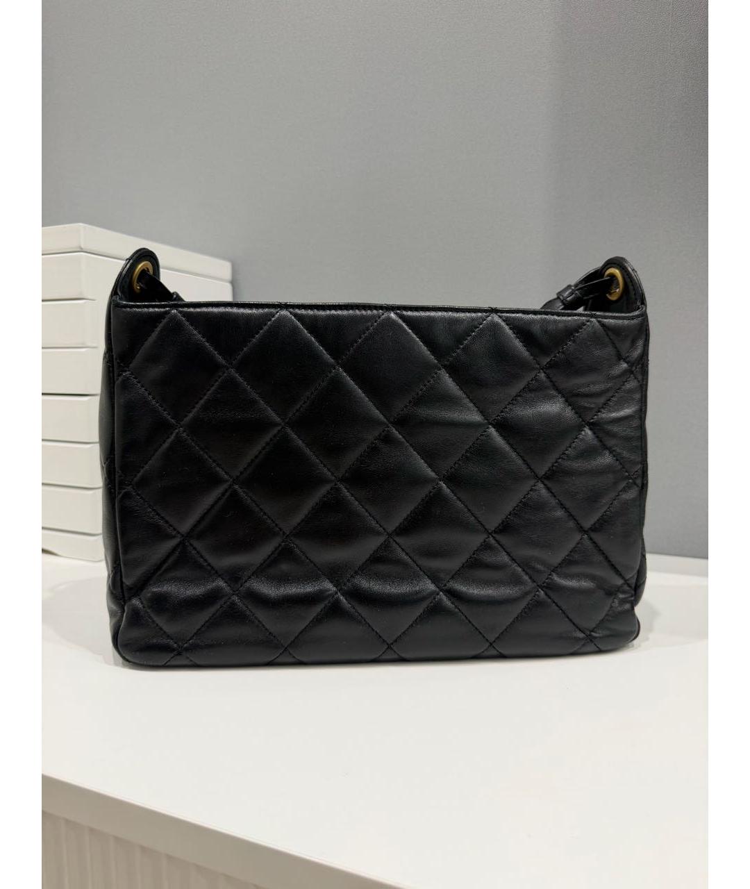 CHANEL Черная кожаная сумка с короткими ручками, фото 6