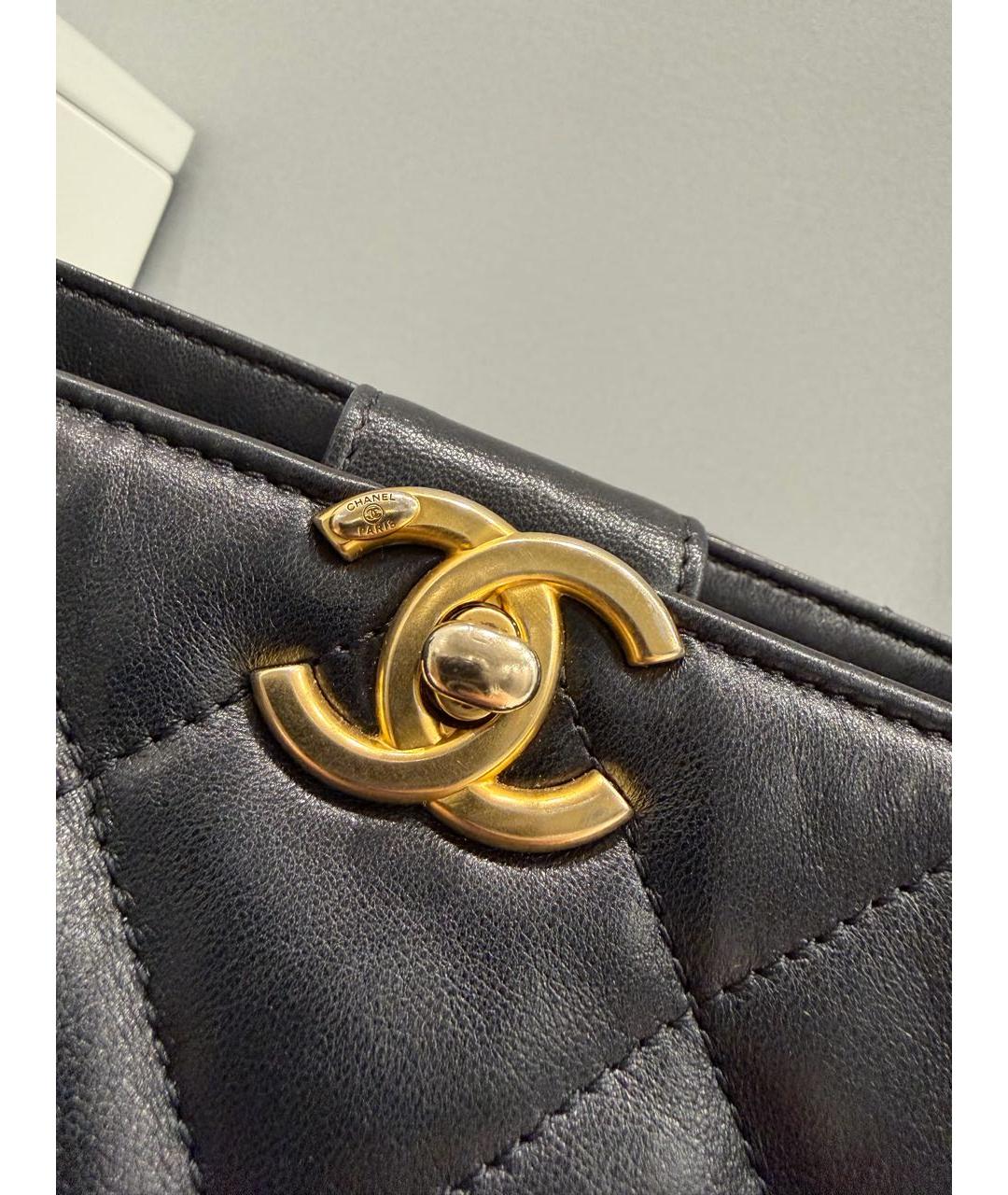 CHANEL Черная кожаная сумка с короткими ручками, фото 8