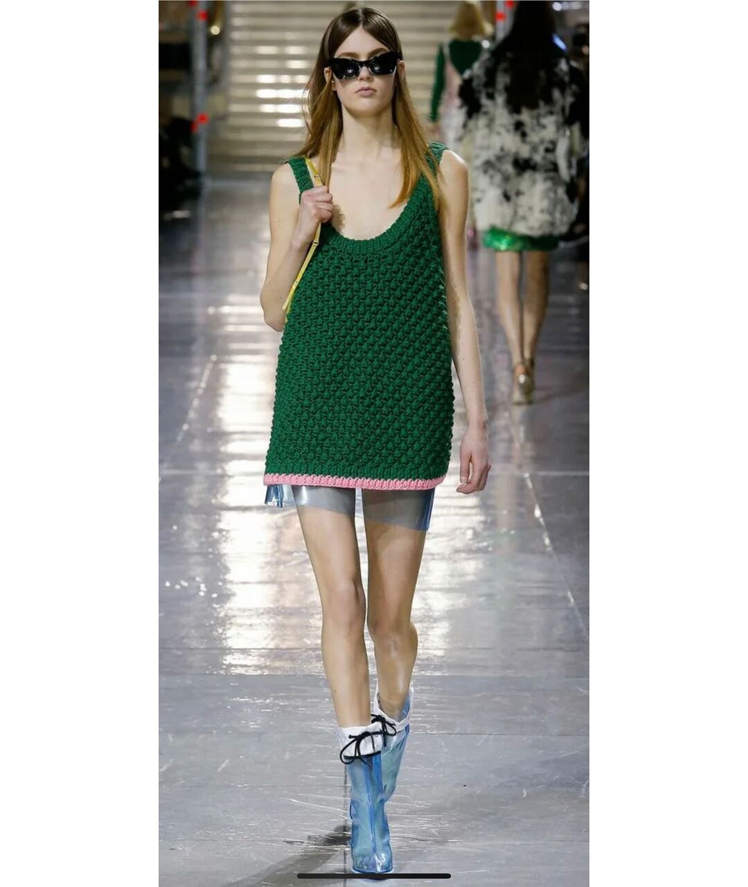 MIU MIU Зеленые шерстяное повседневное платье, фото 2
