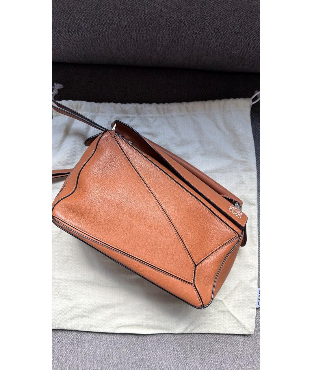 LOEWE Коричневая кожаная сумка через плечо, фото 2