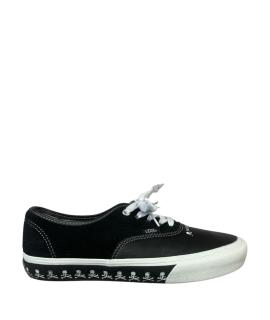 MASTERMIND WORLD Низкие кроссовки / кеды