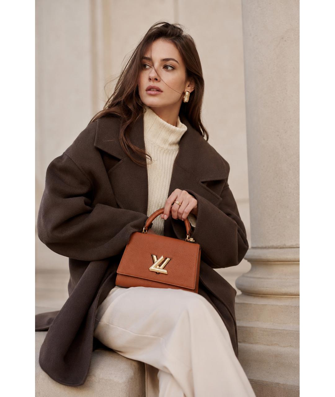 LOUIS VUITTON Коричневая кожаная сумка с короткими ручками, фото 6