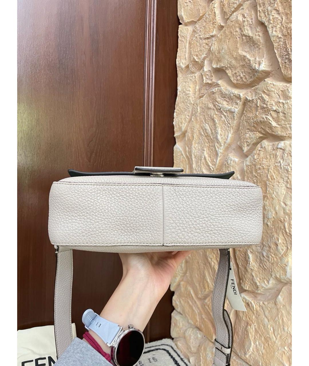 FENDI Бежевая кожаная сумка через плечо, фото 4