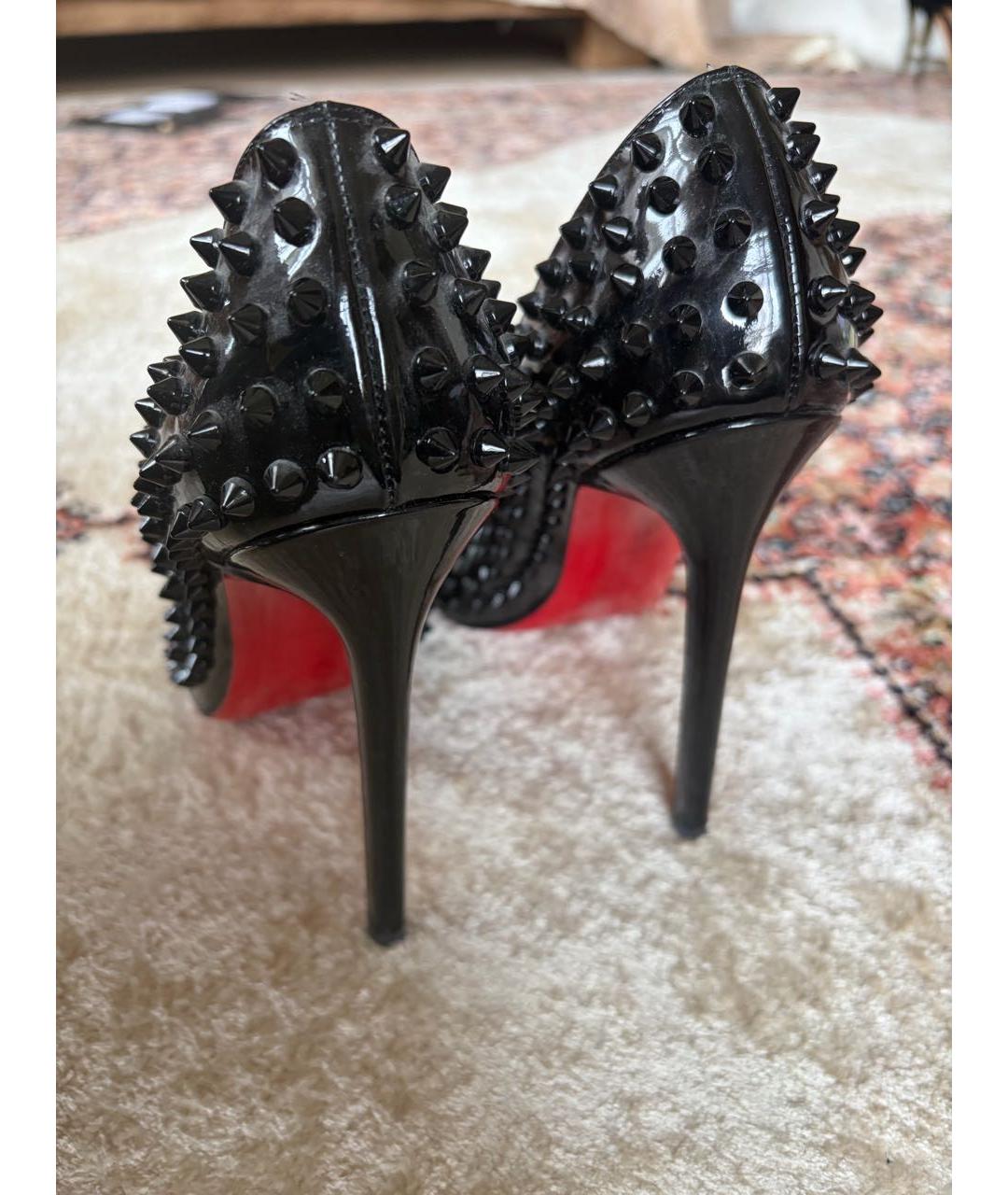 CHRISTIAN LOUBOUTIN Черные туфли из лакированной кожи, фото 4