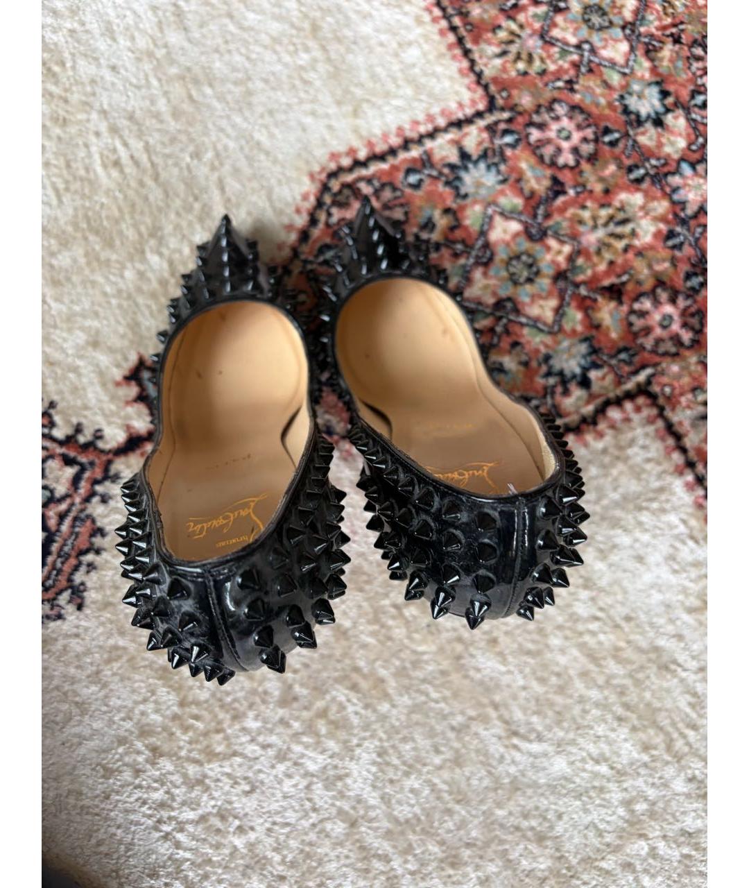 CHRISTIAN LOUBOUTIN Черные туфли из лакированной кожи, фото 3