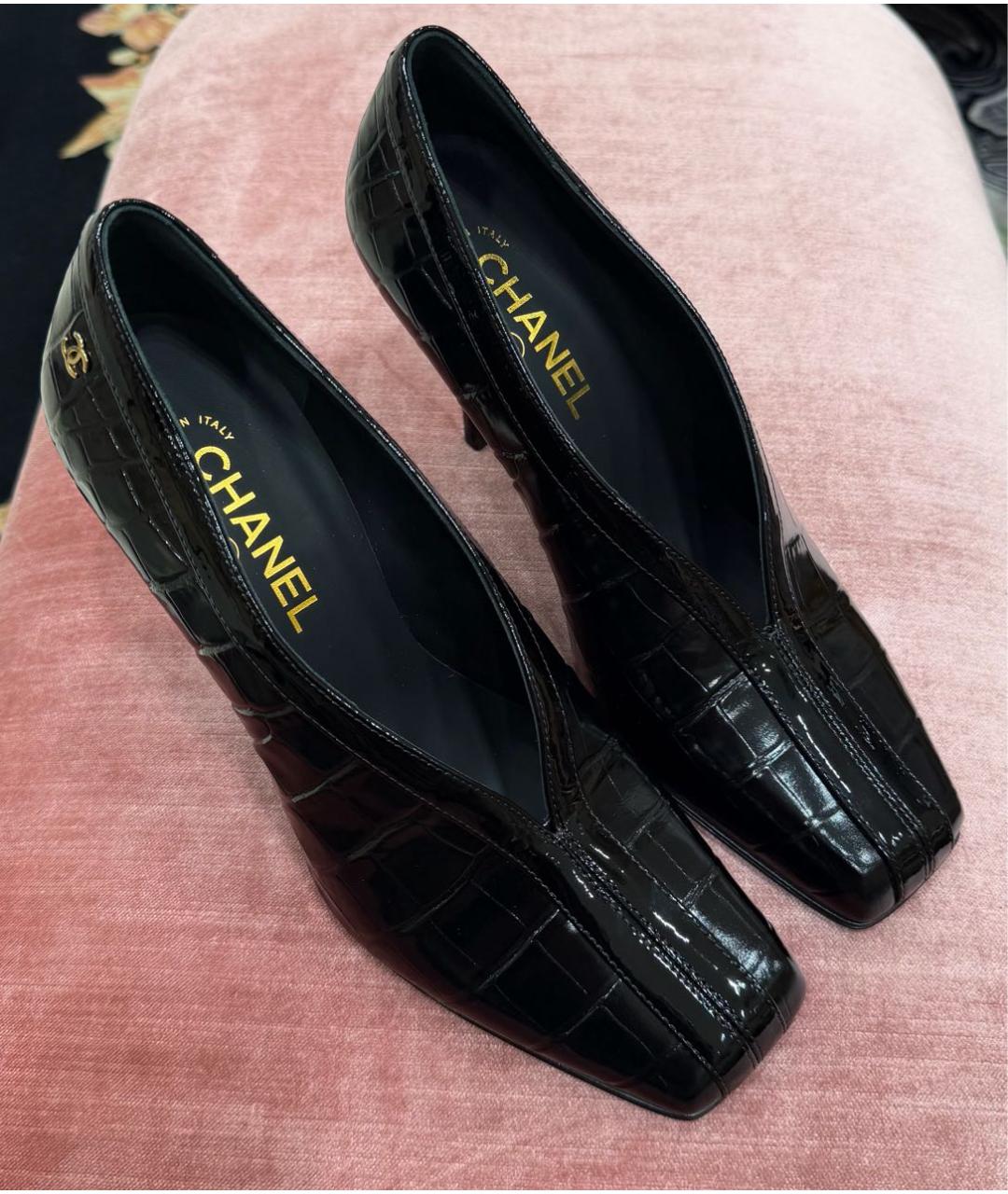 CHANEL Черные туфли из лакированной кожи, фото 3