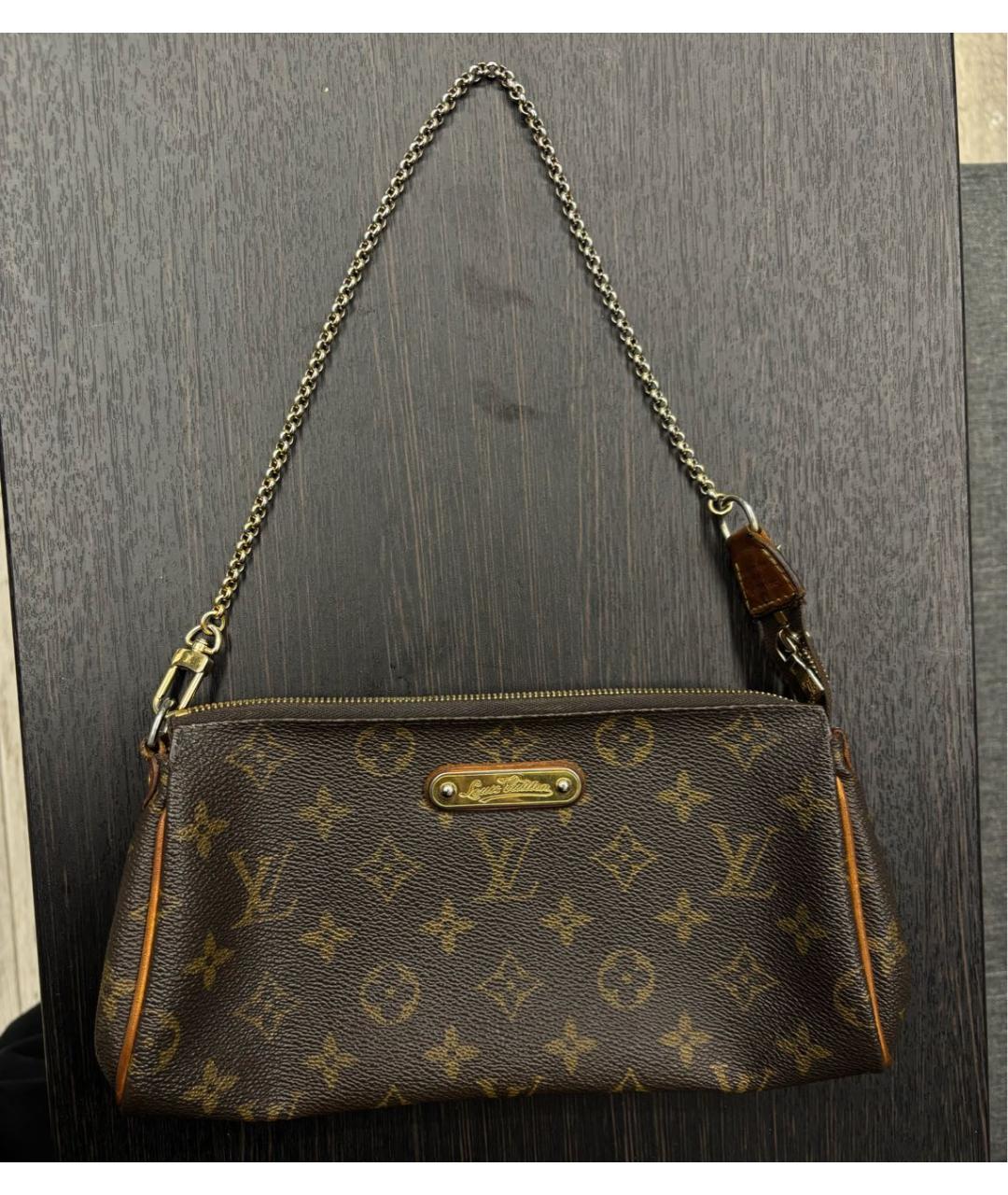 LOUIS VUITTON Коричневая кожаная сумка с короткими ручками, фото 4