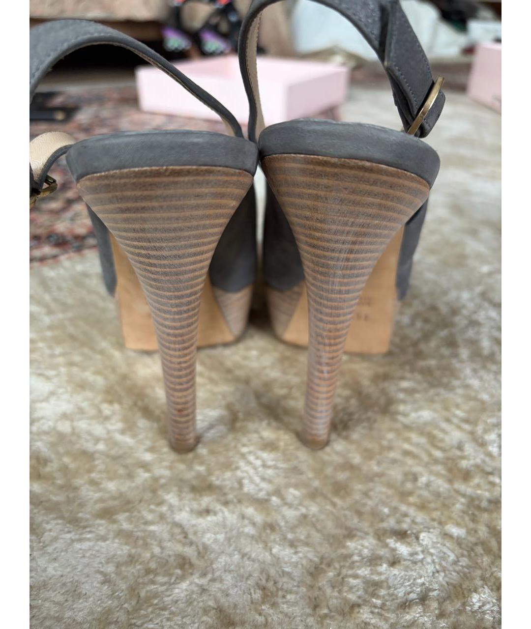 FENDI Серые кожаные босоножки, фото 4