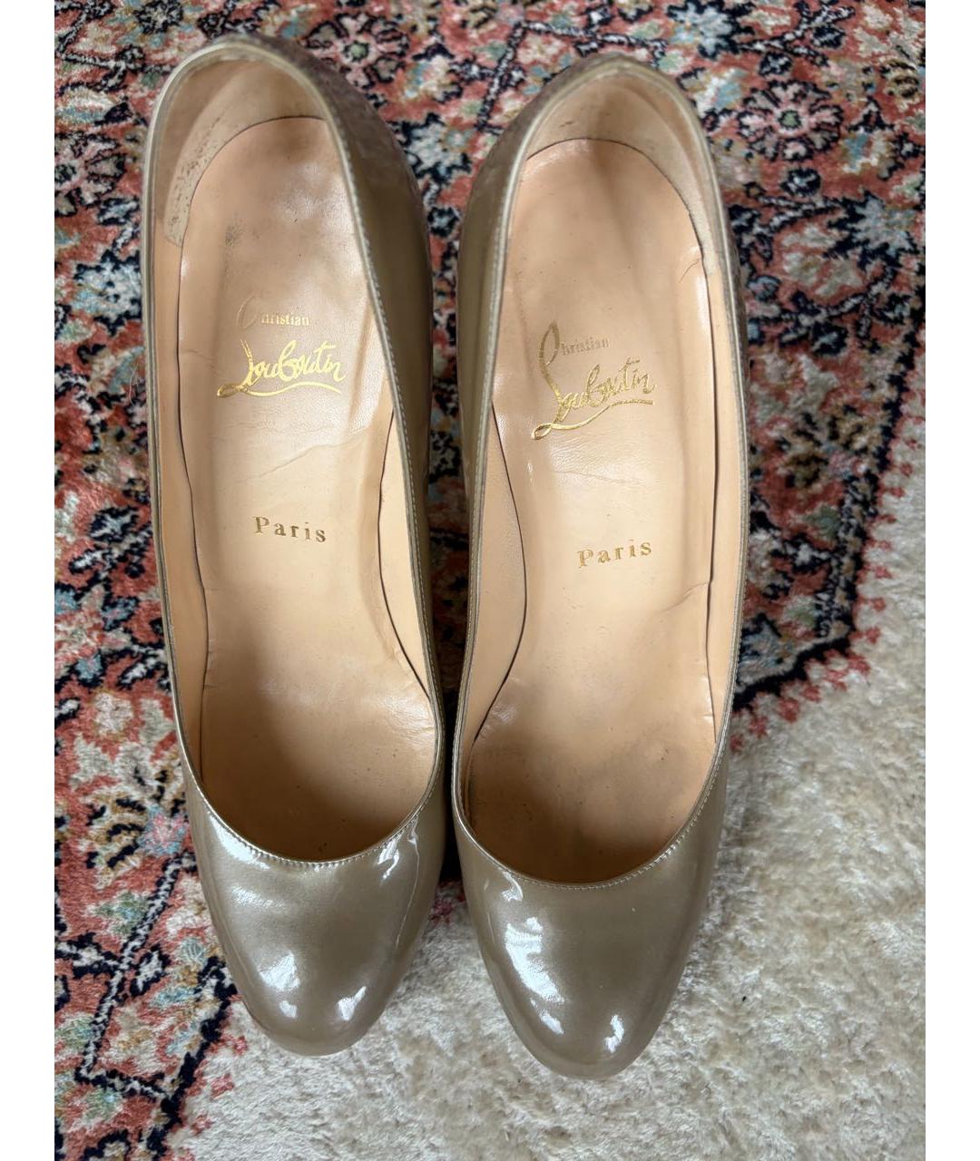 CHRISTIAN LOUBOUTIN Серые туфли из лакированной кожи, фото 2
