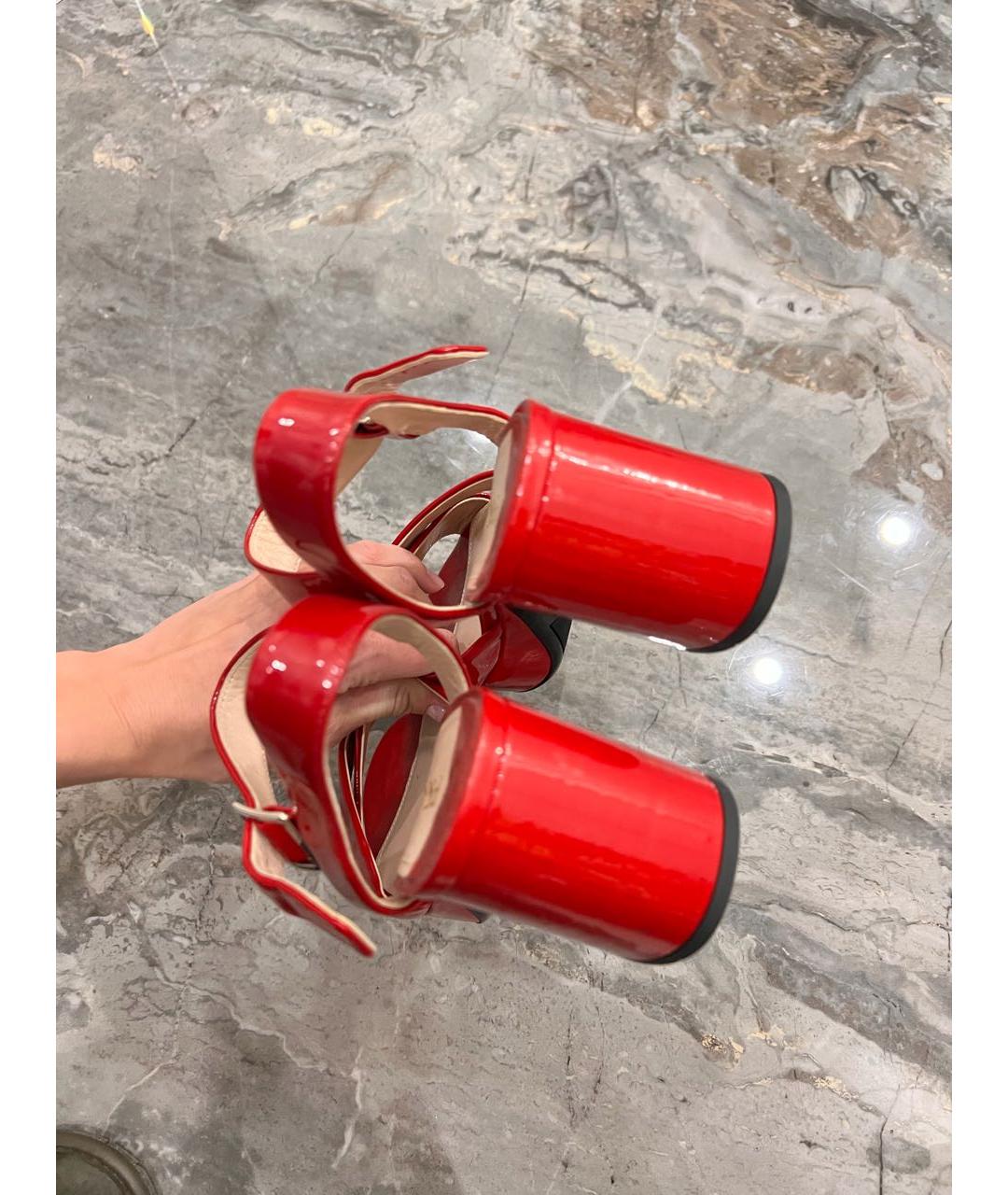 PRADA Красные босоножки из лакированной кожи, фото 5