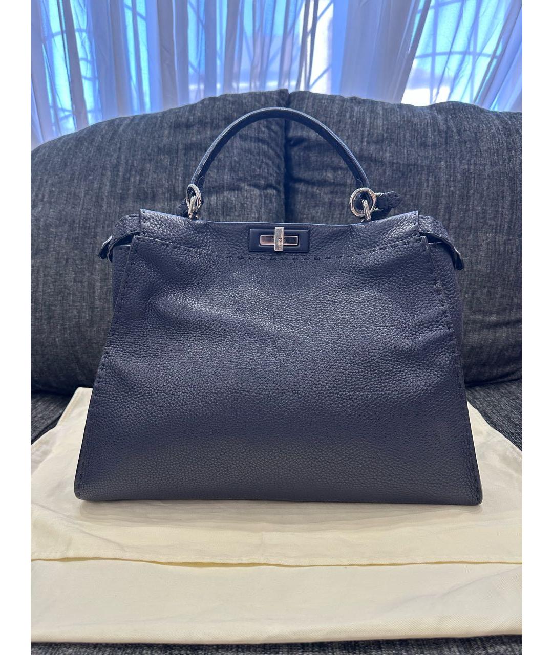 FENDI Темно-синяя кожаная сумка с короткими ручками, фото 3