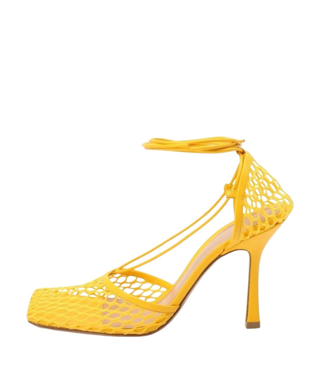 BOTTEGA VENETA Желтые кожаные босоножки, фото 10