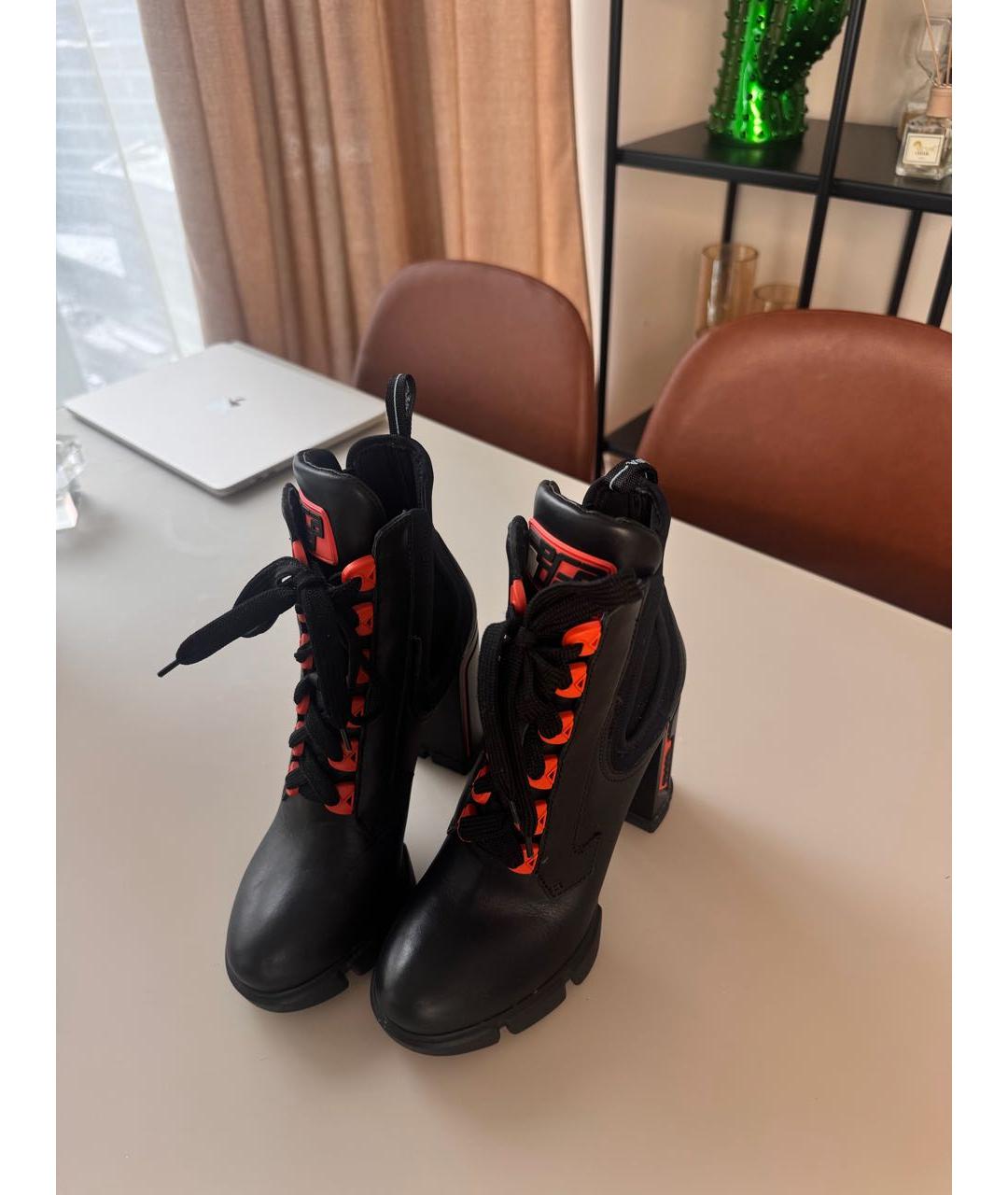 PRADA Черные кожаные ботинки, фото 4