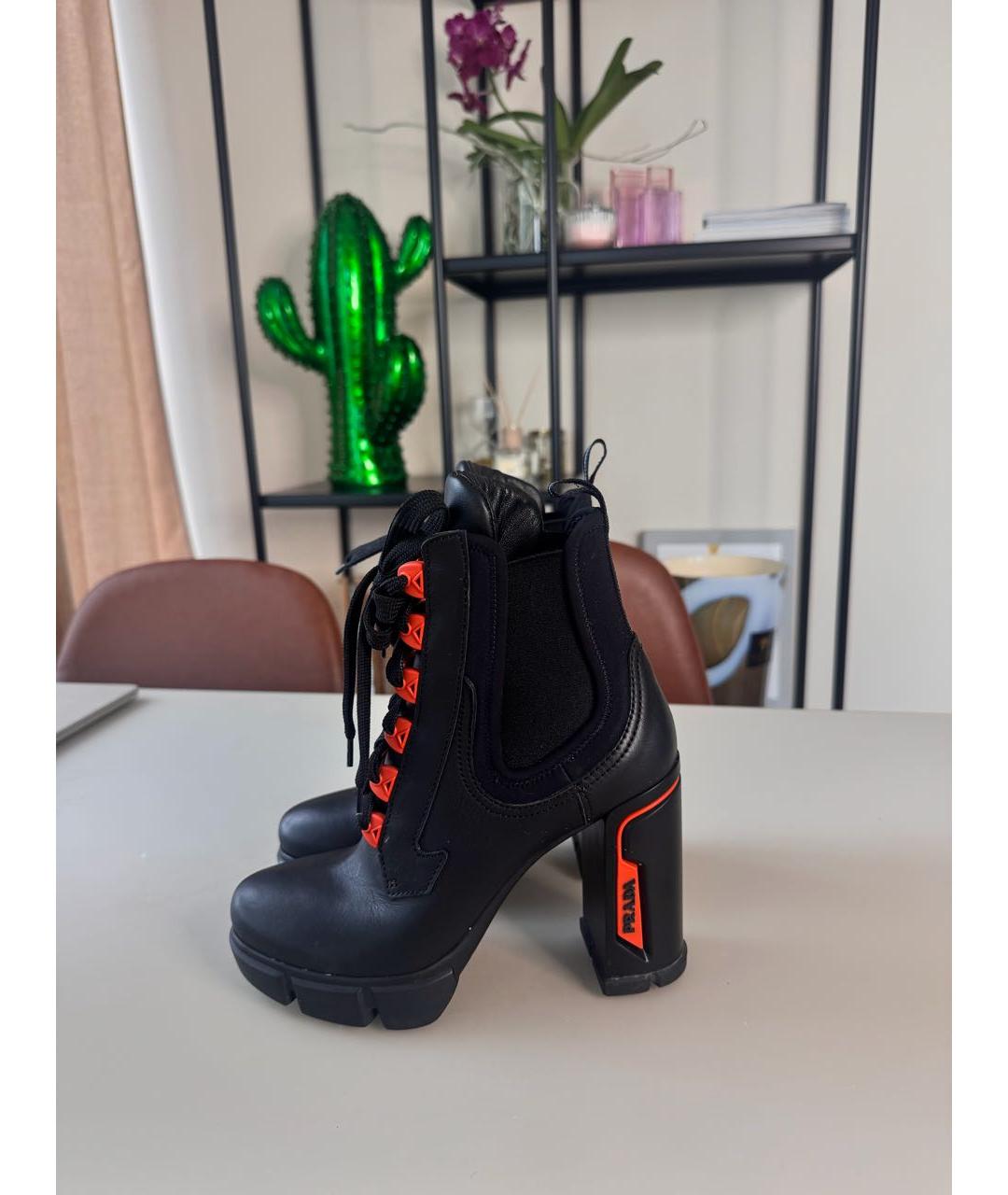 PRADA Черные кожаные ботинки, фото 2