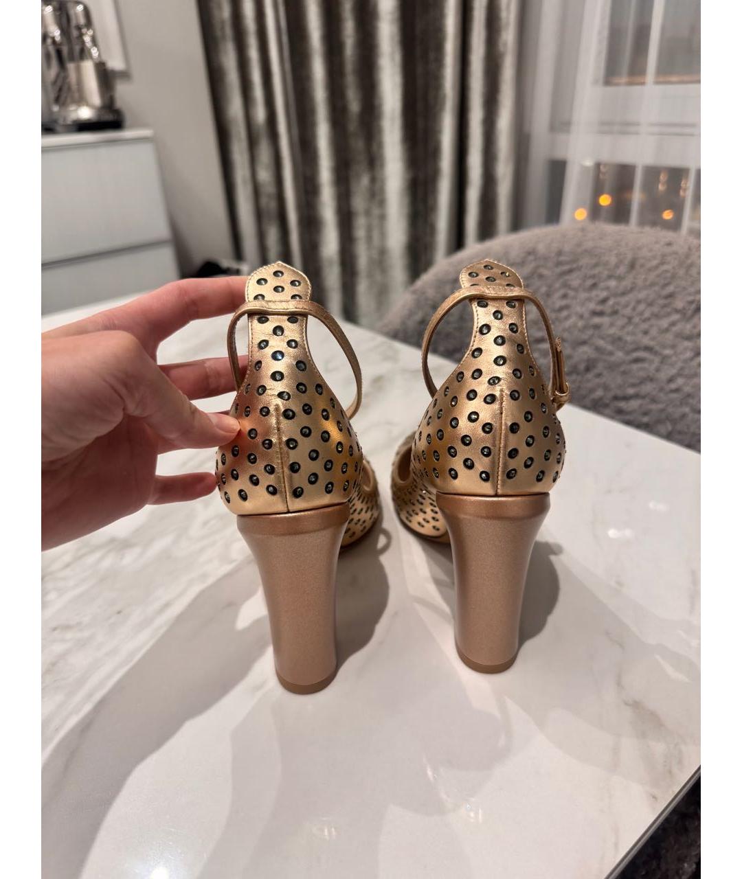 VALENTINO Золотые кожаные туфли, фото 4