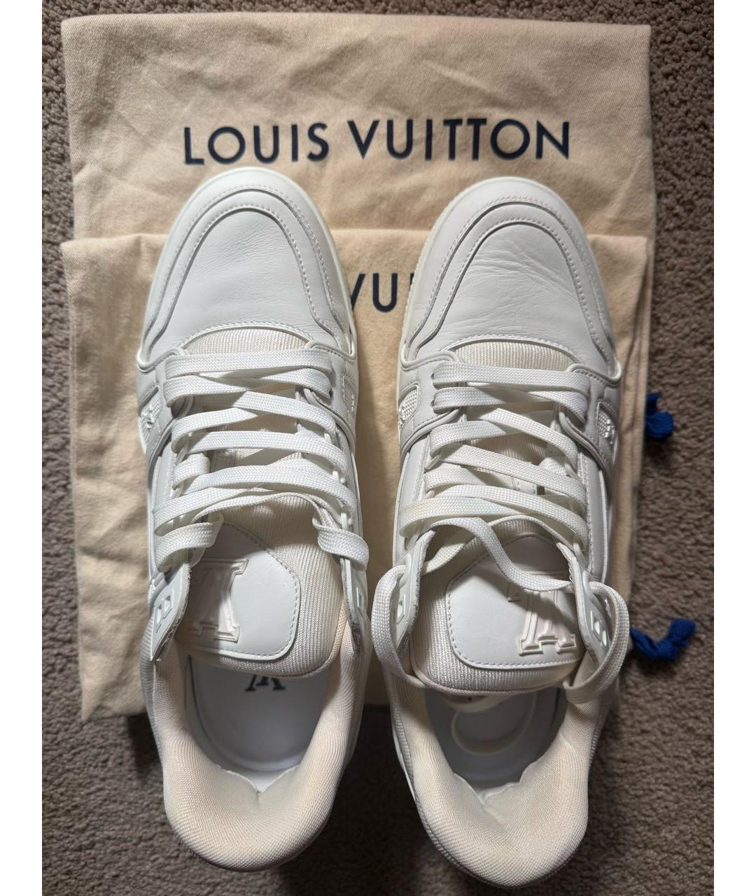 LOUIS VUITTON Белые кожаные низкие кроссовки / кеды, фото 2