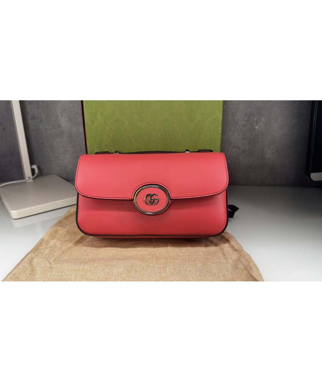 GUCCI Коралловая кожаная сумка через плечо, фото 2