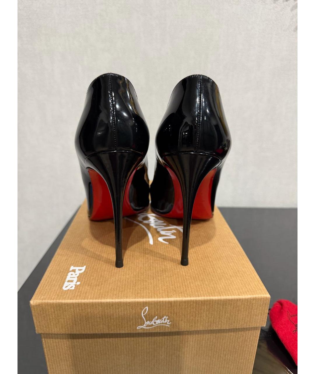 CHRISTIAN LOUBOUTIN Черные туфли из лакированной кожи, фото 4