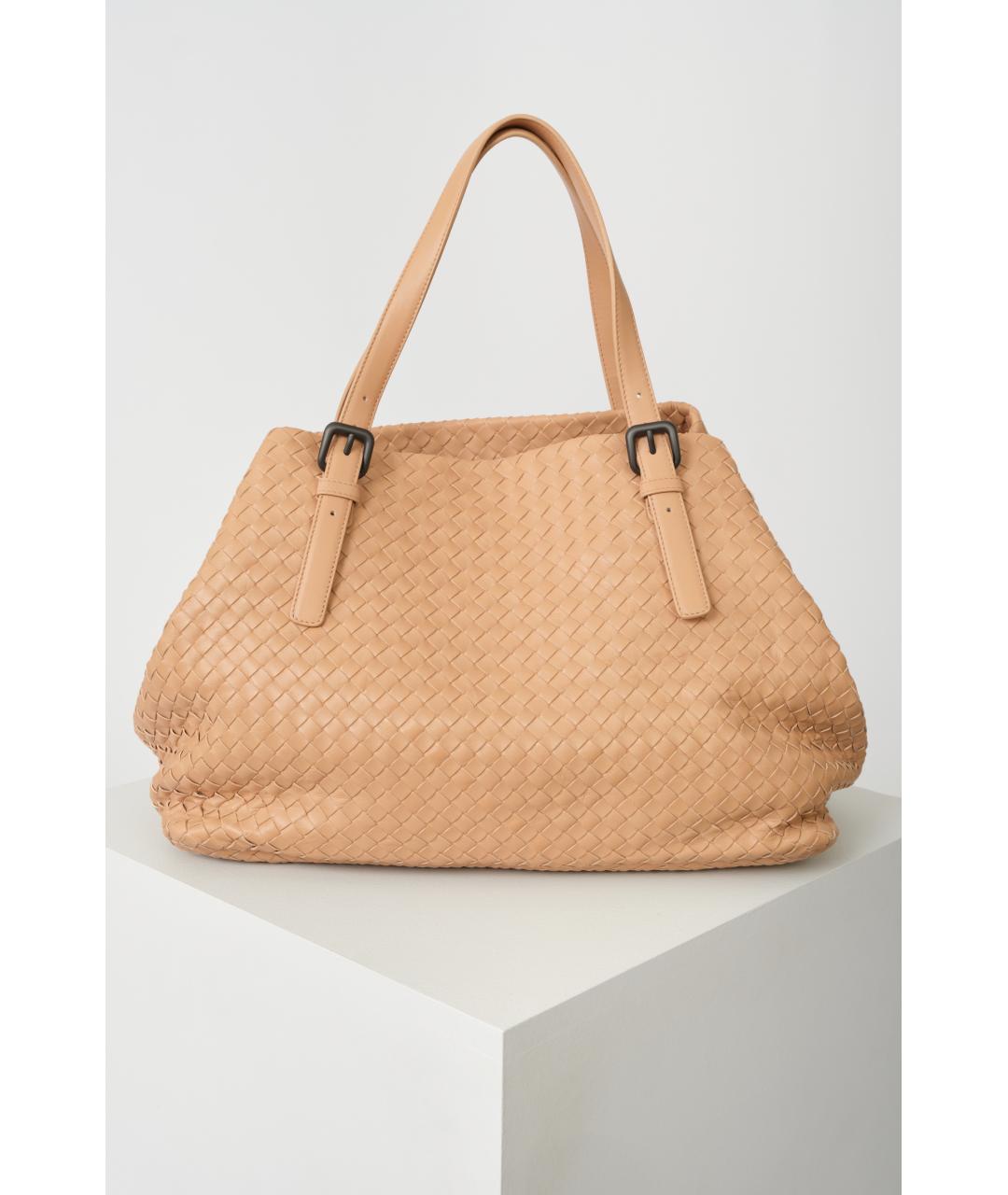 BOTTEGA VENETA Бежевая кожаная сумка тоут, фото 4